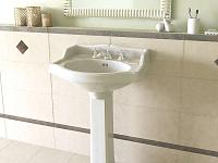 Olivia Honey, Rodnoe